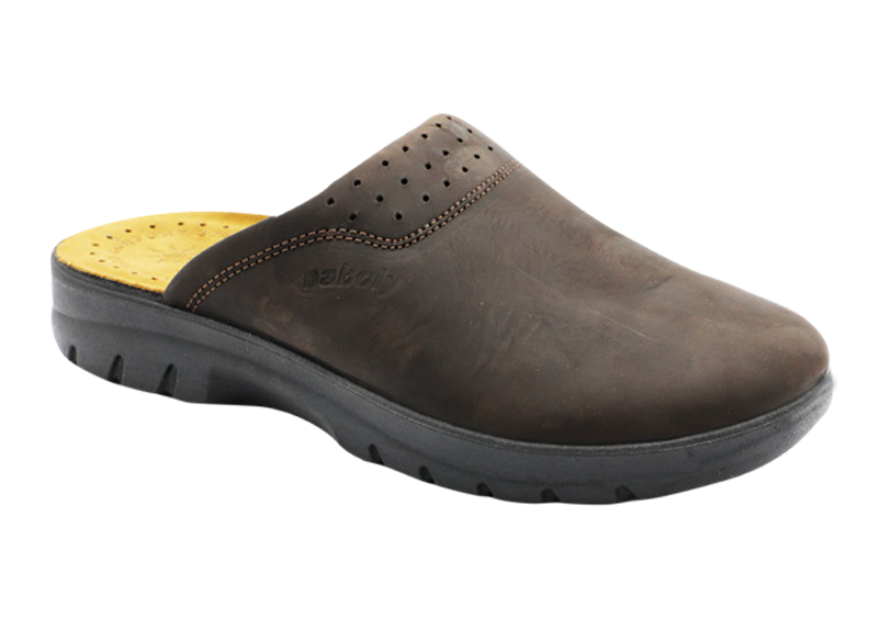 NABOLY Model 65 closed-toe slip-on clog in brown